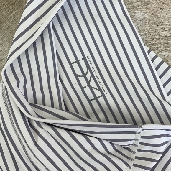 DYI Striped Cropped Leggings: Size Small - Picture 4 of 4